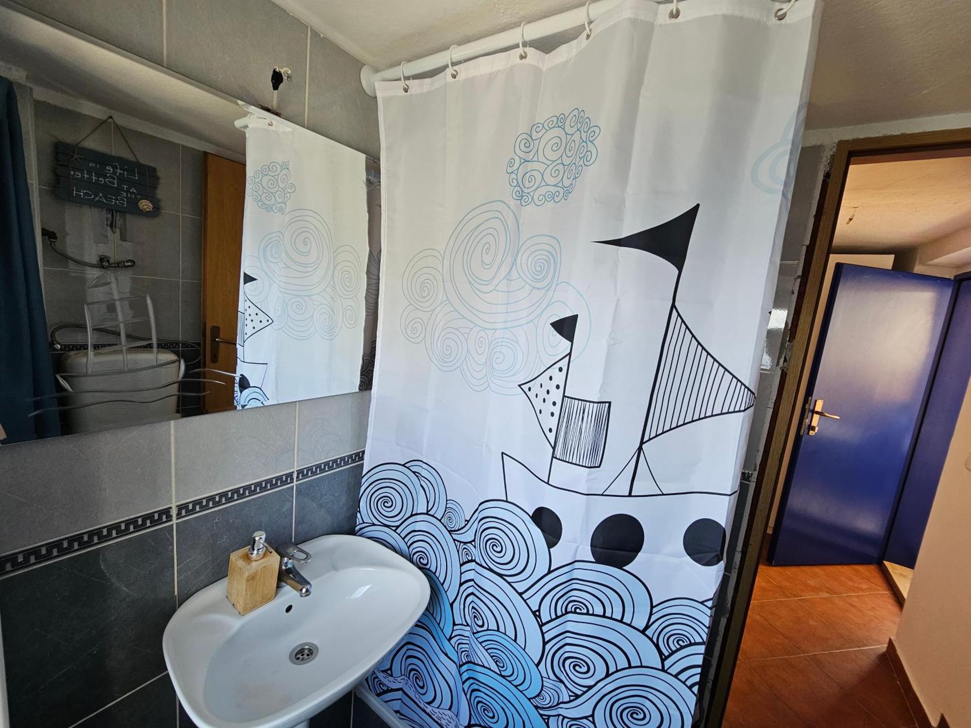 Kamena Kucica Holiday home Gdinj